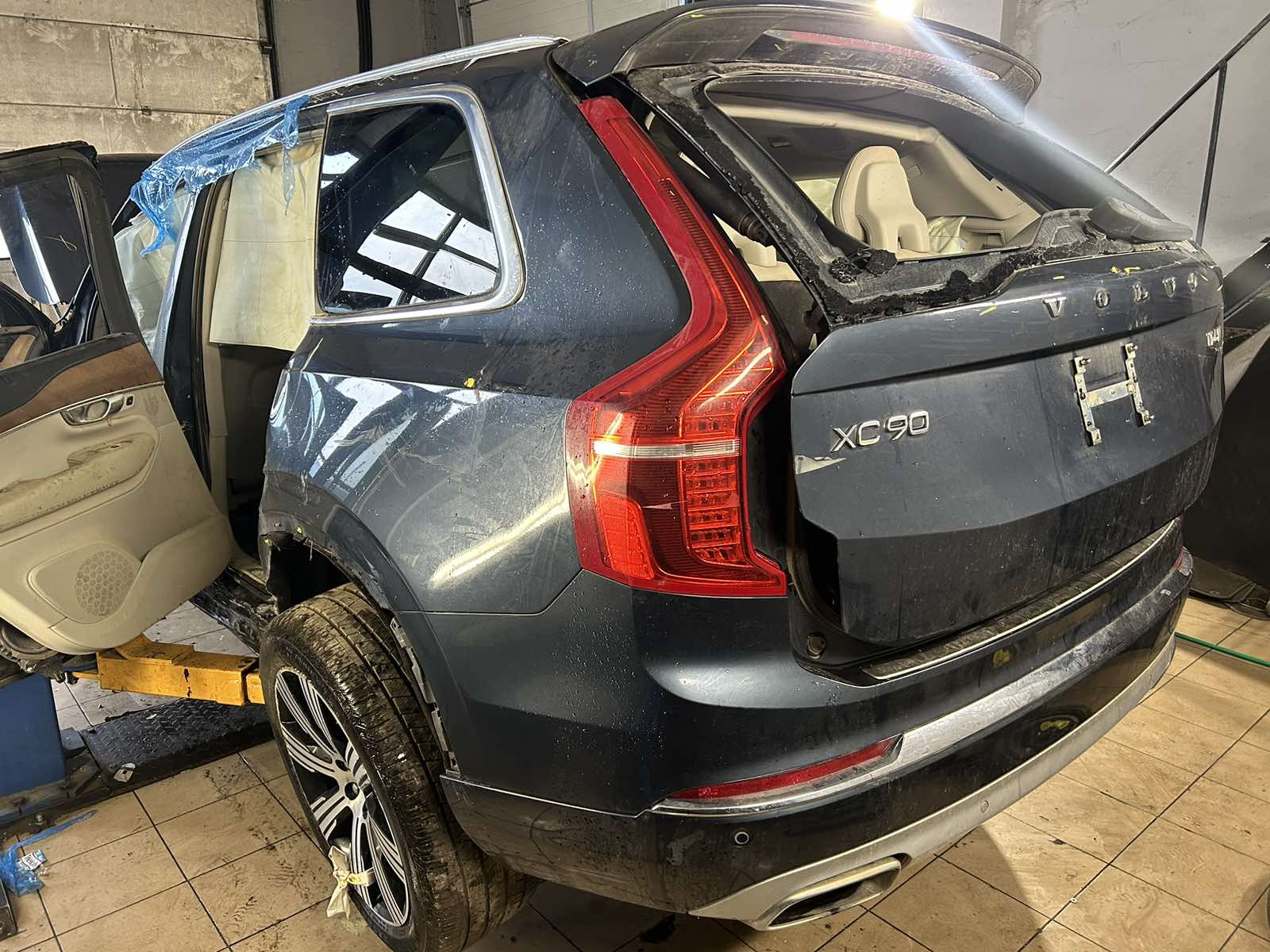 Used VOLVO XC90 Cardan 31492144