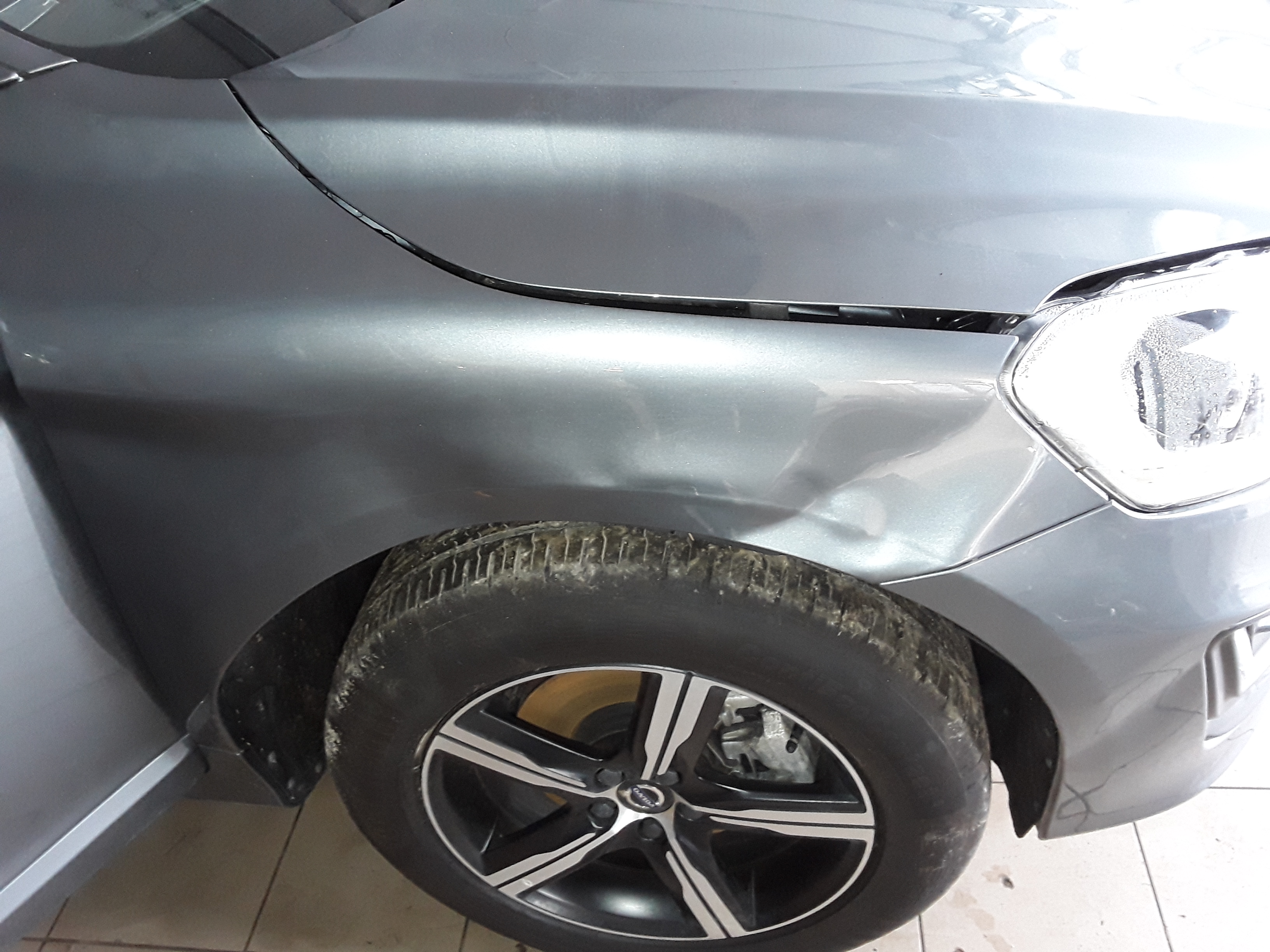 Naudotas VOLVO XC60 Galinio bamperio laikiklis 31323764