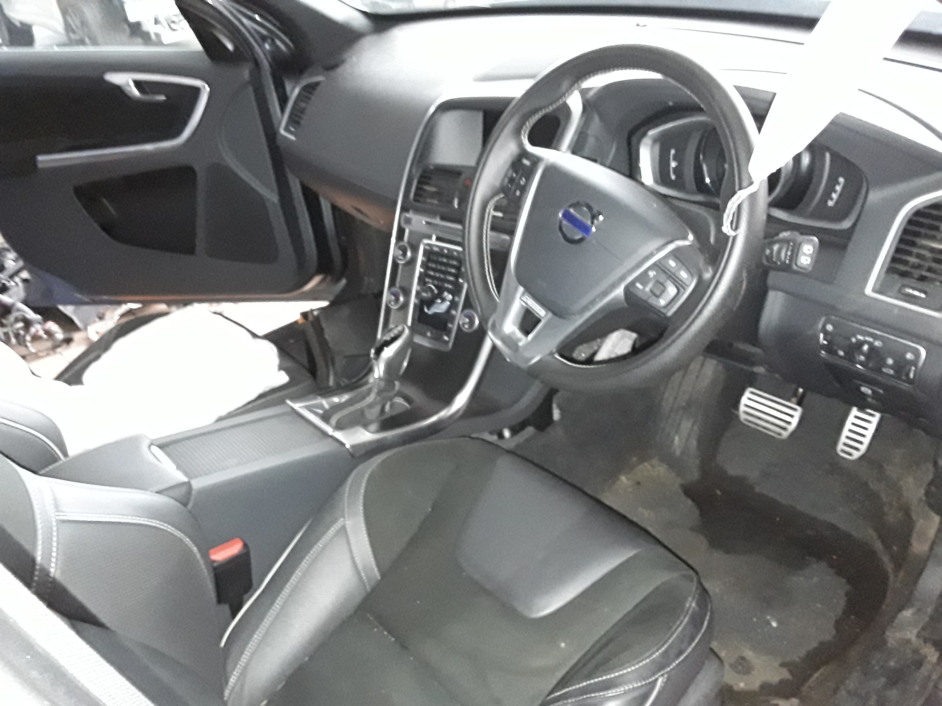 Naudotas VOLVO XC60 Galinio bamperio laikiklis 31323764