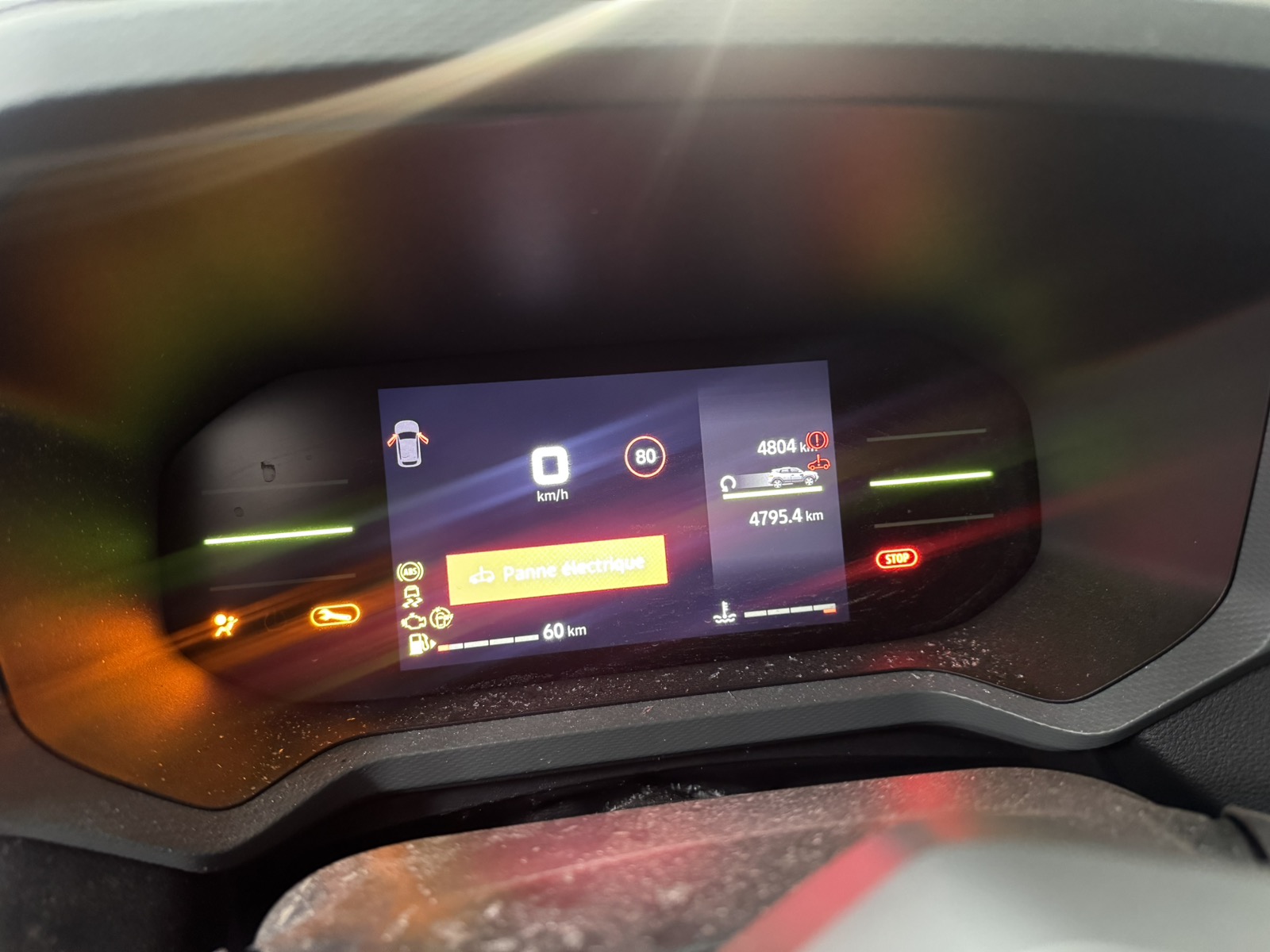 Used Dacia Duster Radiator set and its details